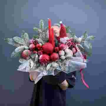 Композиция "Merry Christmas Box RED" в Красной Поляне