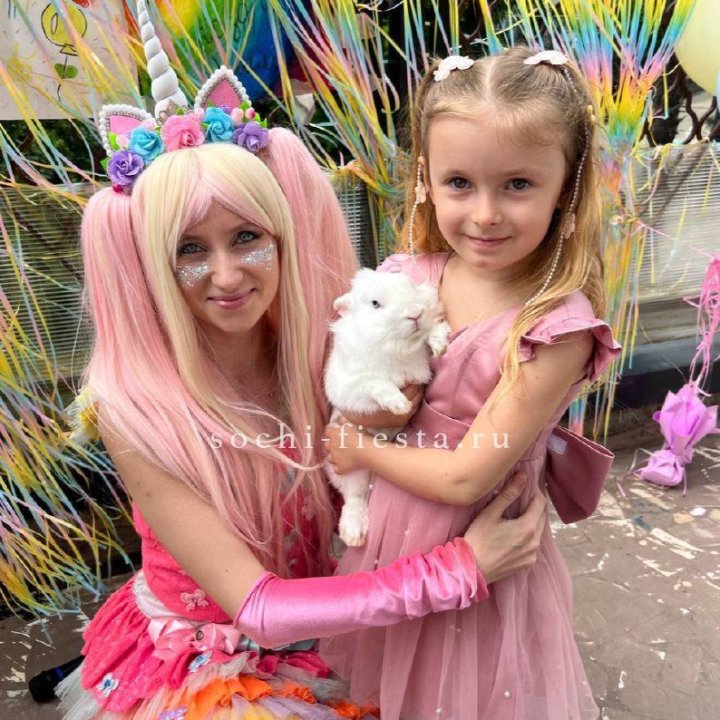 Шоу с кроликом в Красной Поляне