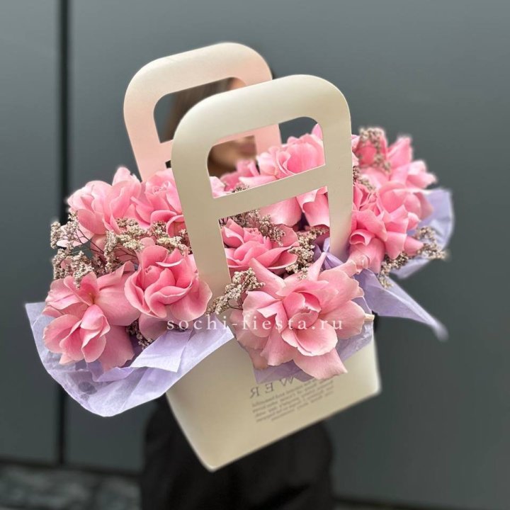 Сумочка розовых роз "Plinkil" в Красной Поляне