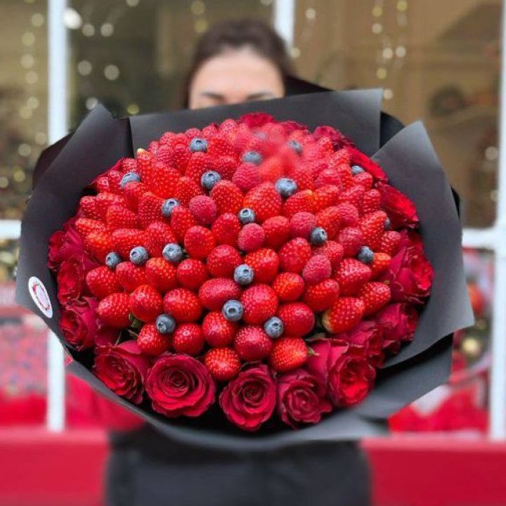 Клубничный бум №2 в Красной Поляне