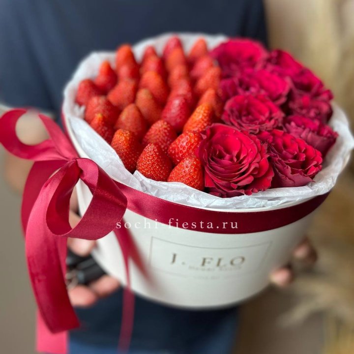 Клубничный бокс №1 в Красной Поляне