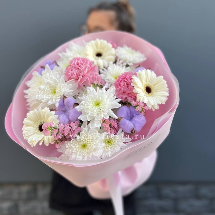 Букет цветов "Pink Spring" в Красной Поляне