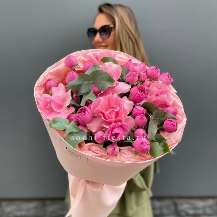 Букет "Taleira" с доставкой в Красной Поляне