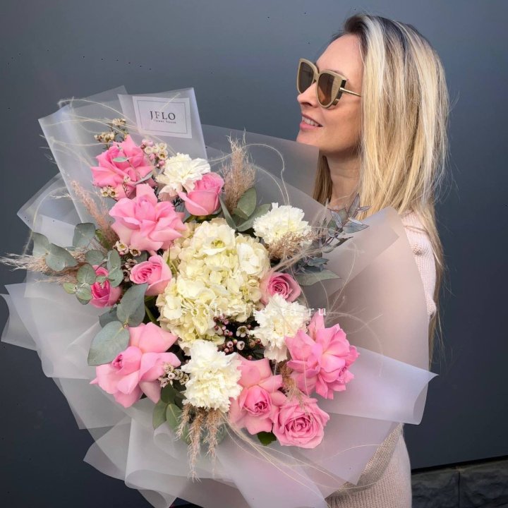 Авторский букет "Гармония" в Красной Поляне