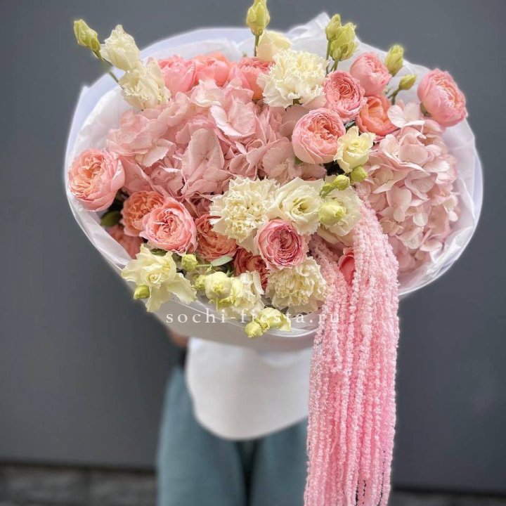  Букет "Cascata" в Красной Поляне