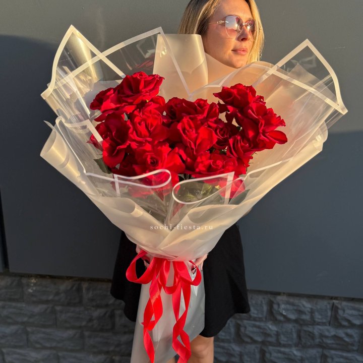  Букет  высоких роз 15 шт в Красной Поляне