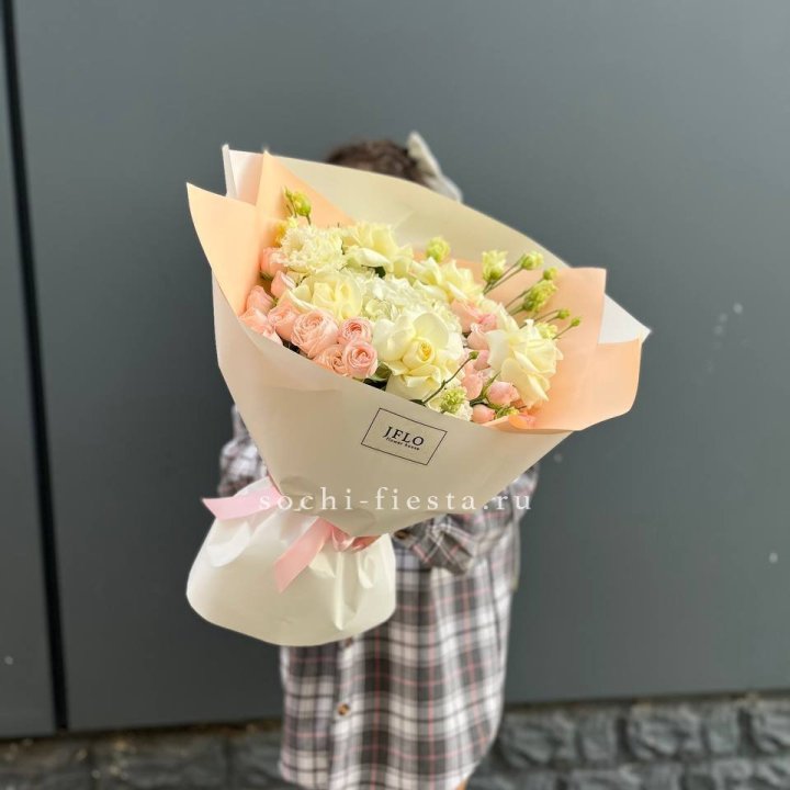 Букет "Обещание любви" в Красной Поляне