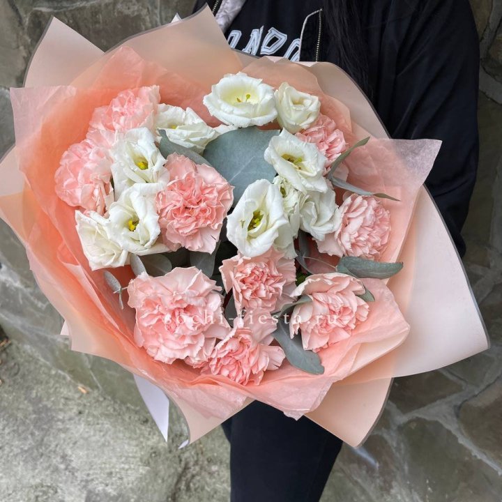  Букет диантусов Peachy в Красной Поляне