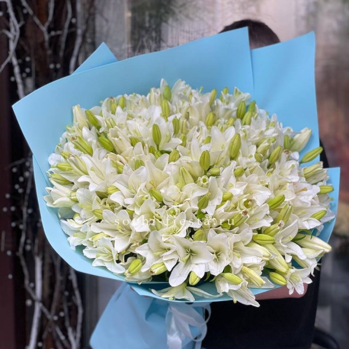 51 лилия в оформлении в Красной Поляне