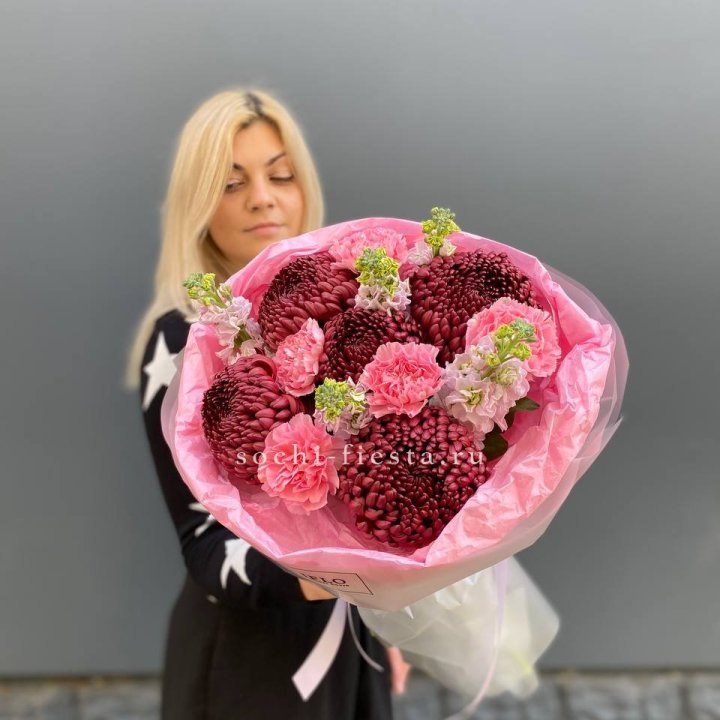 Букет "Сияющая любовь" в Красной Поляне