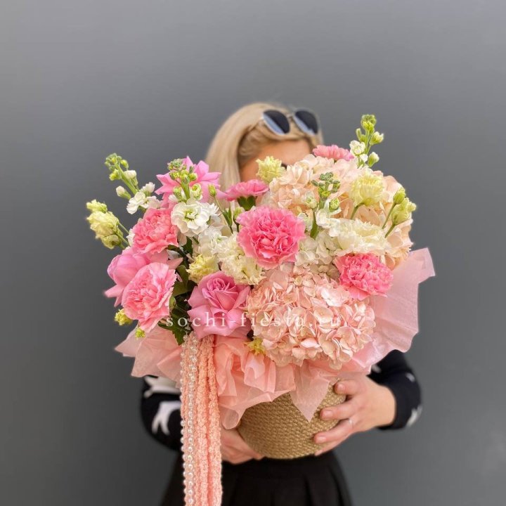 Композиция "Роскошь" в Красной Поляне