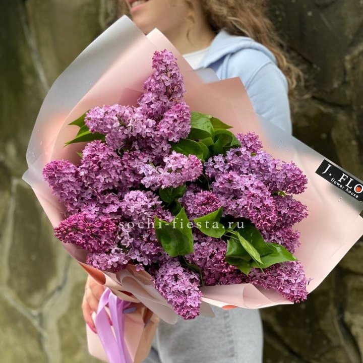Букет сирени №3 в Красной Поляне