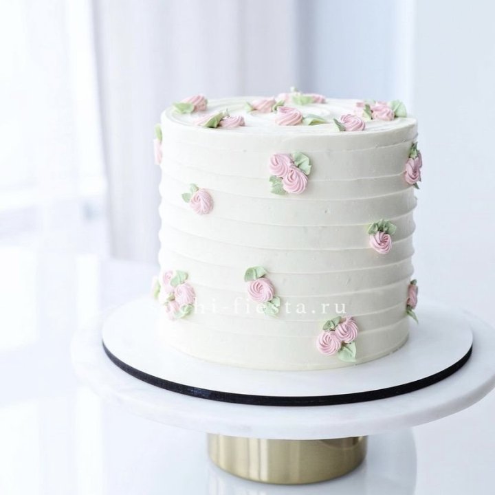 Торт "Розы в снегу" в Красной Поляне