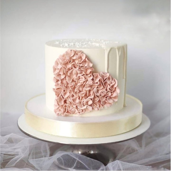 Торт "Сердце" в Красной Поляне