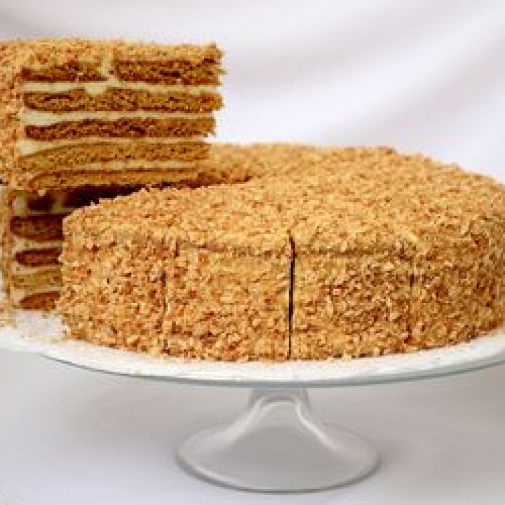 Торт "Медовик" в Красной Поляне