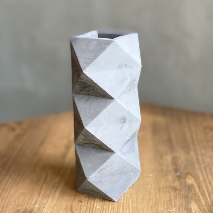 Дизайнерская ваза №1 в Красной Поляне