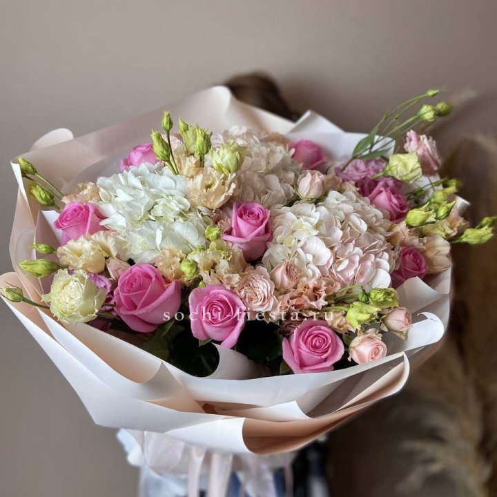 Дизайнерский букет "Каролина" в Красной Поляне