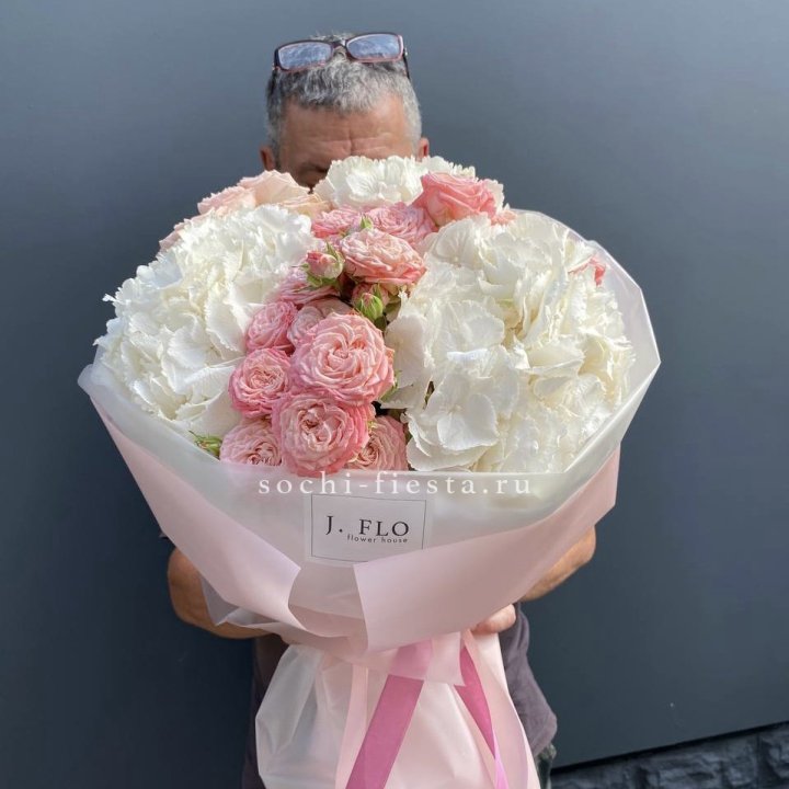 Авторский букет "Kiko" в Красной Поляне