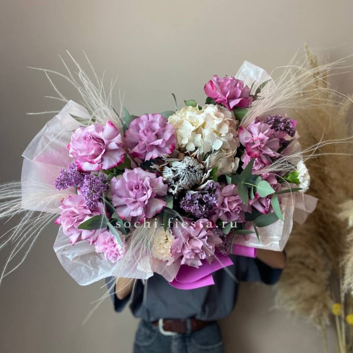 Дизайнерский букет №14 в Красной Поляне