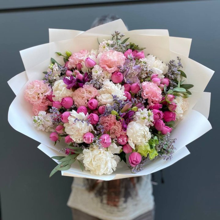 Дизайнерский букет №10 в Красной Поляне