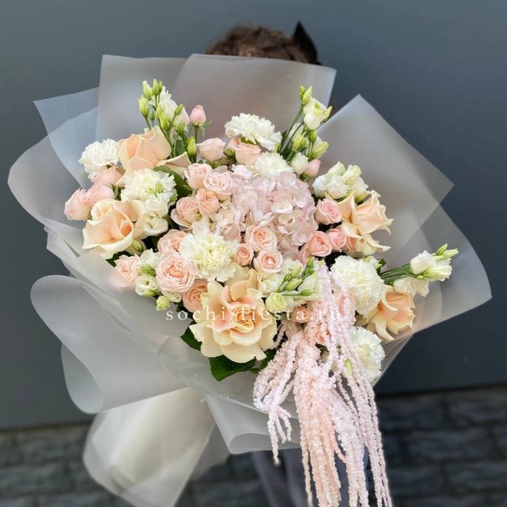  Букет "Monotone" в Красной Поляне