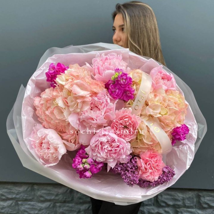  Букет "Flower Symphony" в Красной Поляне