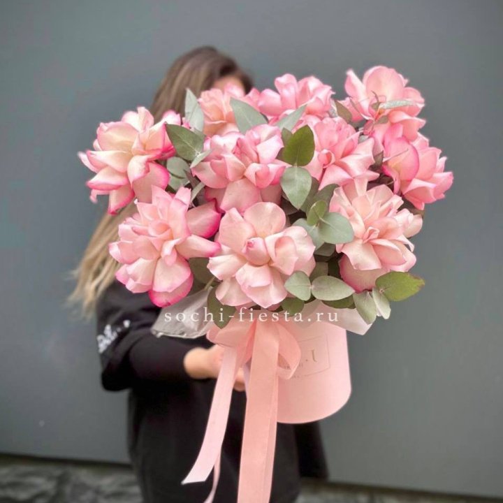 11 Фрунцузских роз "Венди" в Красной Поляне