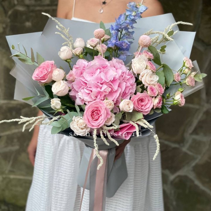 Дизайнерский букет №9 в Красной Поляне