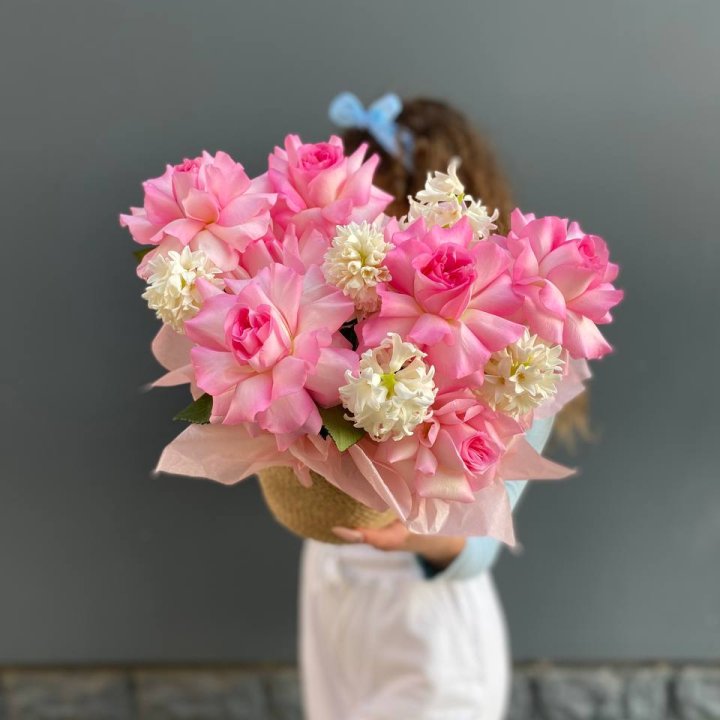 Дуо розы и гиацинты с доставкой в Красной Поляне