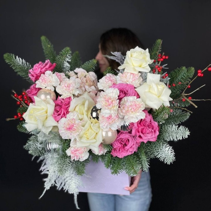 Авторский бокс "Peony & Christmas tree" в Красной Поляне