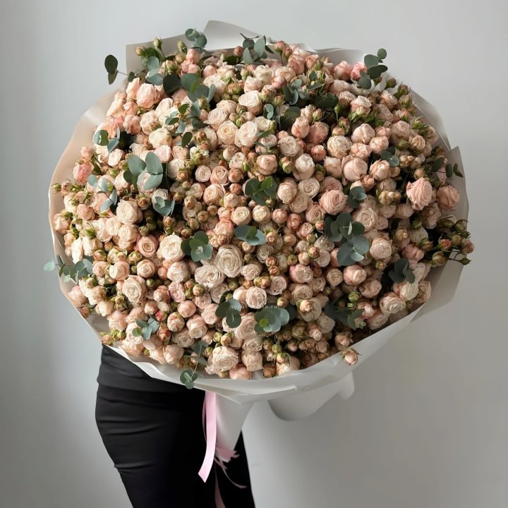 Букет "Bombastic LUX" в Красной Поляне