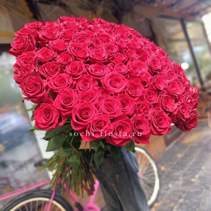 Букет высоких голландских - количество на выбор в Красной Поляне