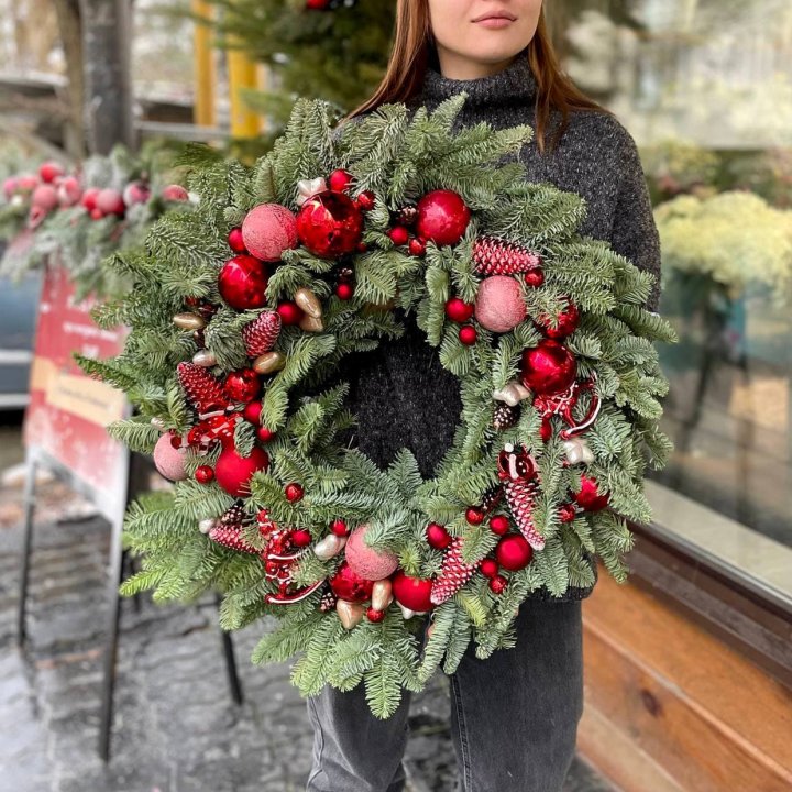 Рождественский венок XL "Happy Christmass" в Красной Поляне