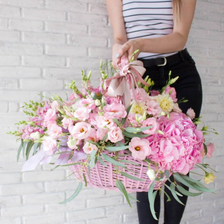 Авторская корзина XXL с доставкой в Красной Поляне