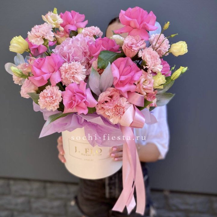 Цветочный бокс Salma в Красной Поляне