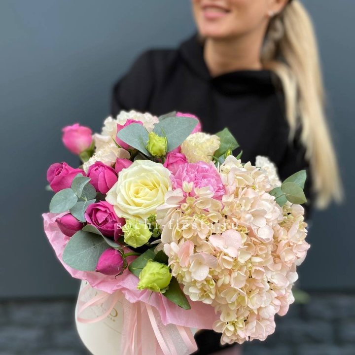 Дизайнерский цилиндр №4 в Красной Поляне