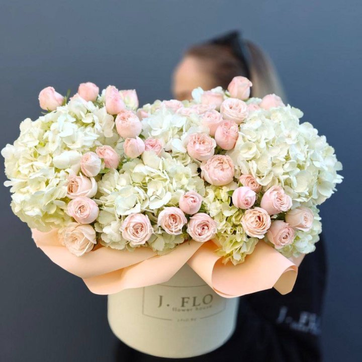 Дизайнерский бокс Isabella в Красной Поляне