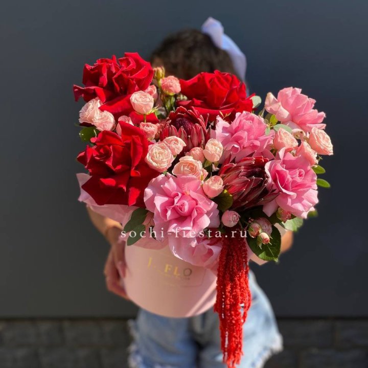 Дизайнерский цилиндр "Gusto" в Красной Поляне