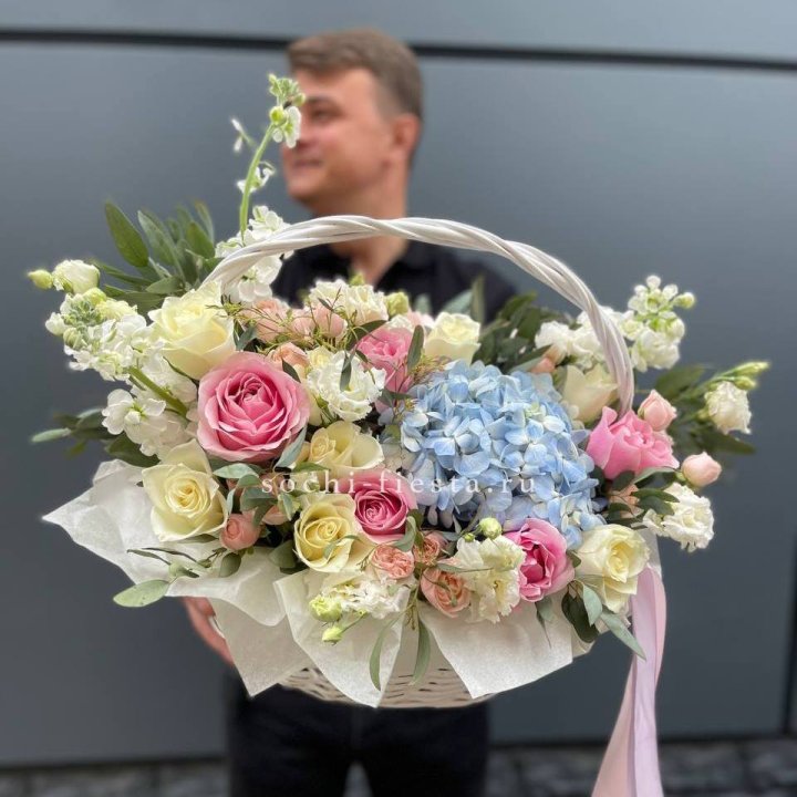 Авторская корзина "Apolinariya" в Красной Поляне