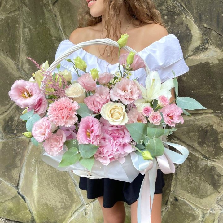 Авторская корзина Mia в Красной Поляне