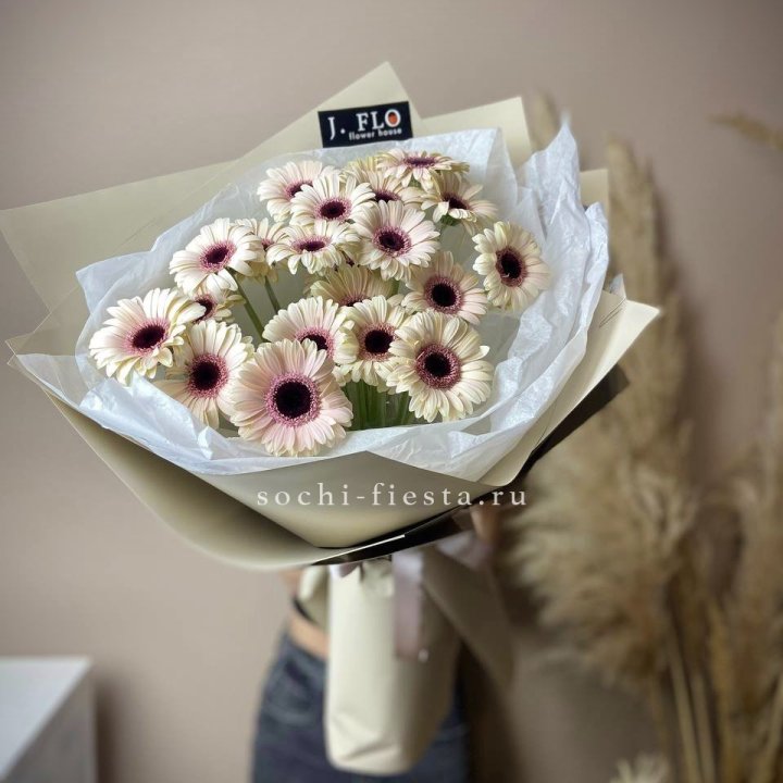 Букет голландских гербер "Свит" в Красной Поляне