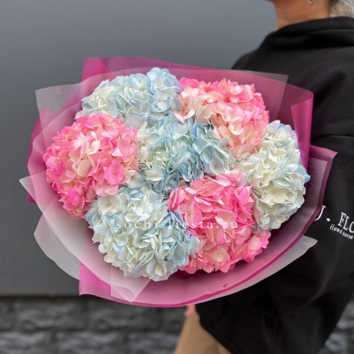 Букет гортензий "TONICA №2" в Красной Поляне