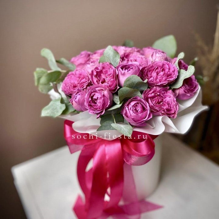 Розы Мисти баблс 7веточек в Красной Поляне