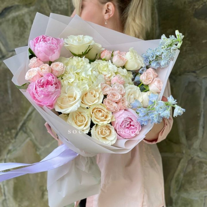 Букет с пионами "Богема" в Красной Поляне