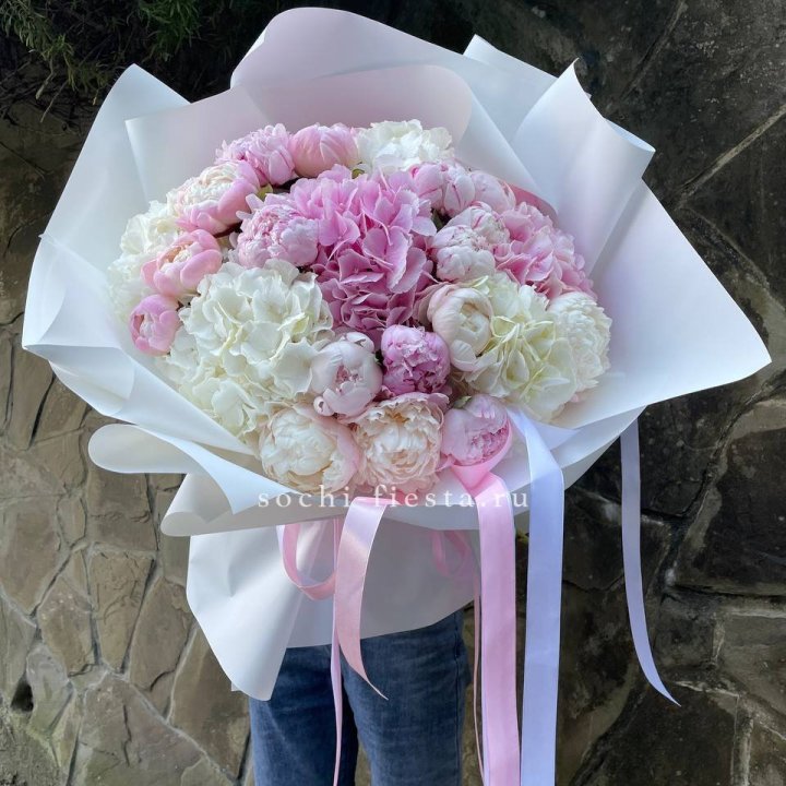 Букет "Пионы & Гортензии" в Красной Поляне