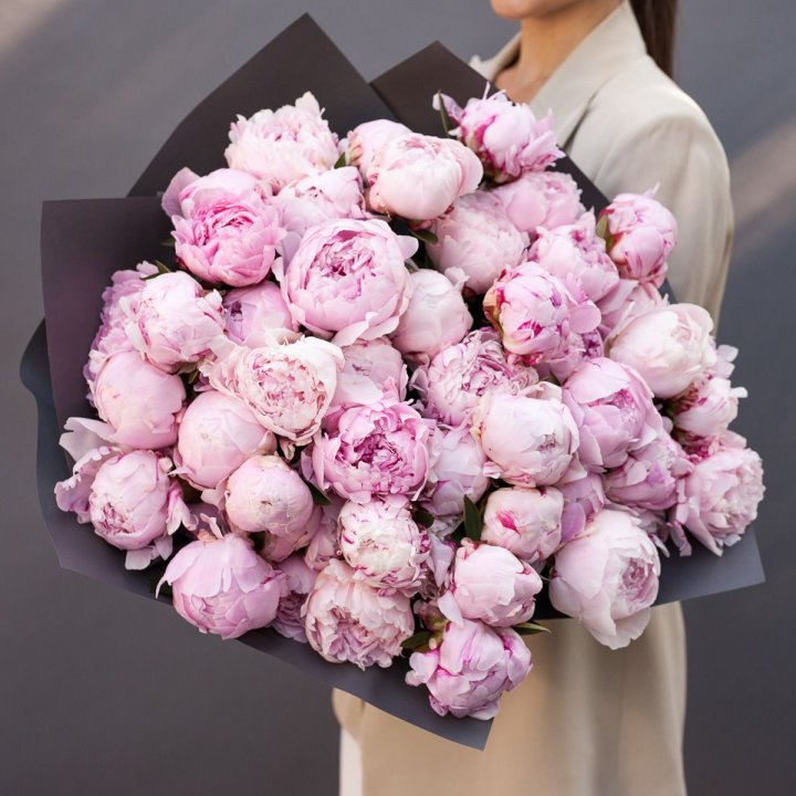 Пионы охапка в Красной Поляне