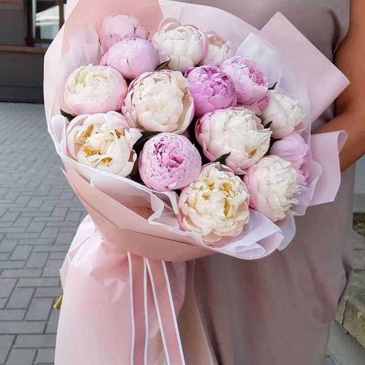 Букет пионов "Маршмелоу" в Красной Поляне