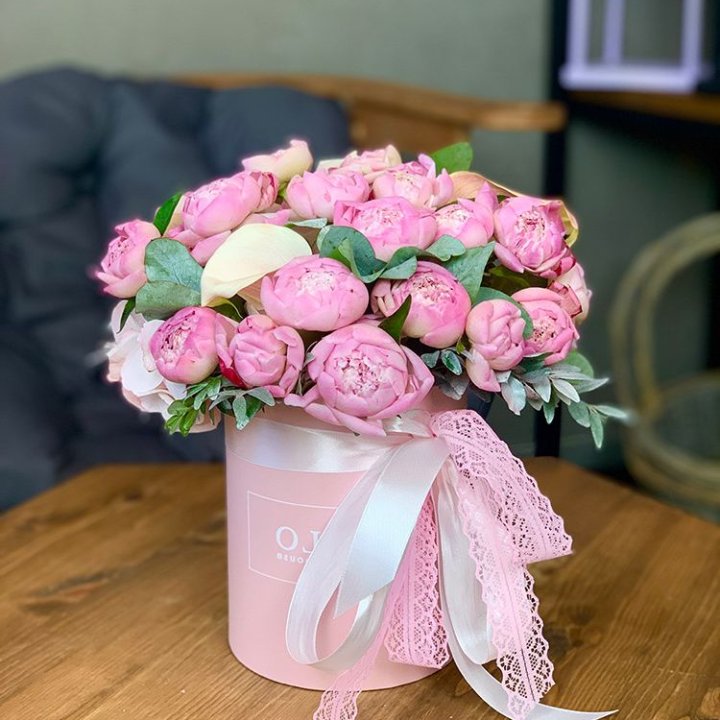 Композиция с пионами №1 в Красной Поляне