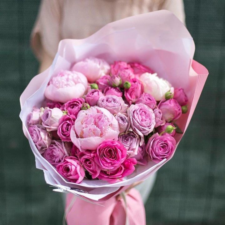 Букет с пионами "Леси" в Красной Поляне