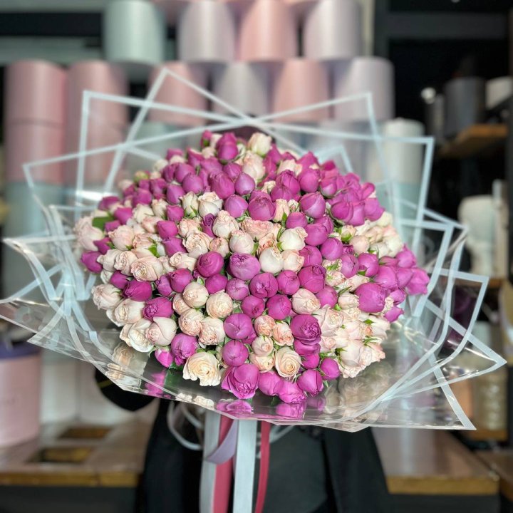 101 кустовая пионовидная роза в Красной Поляне